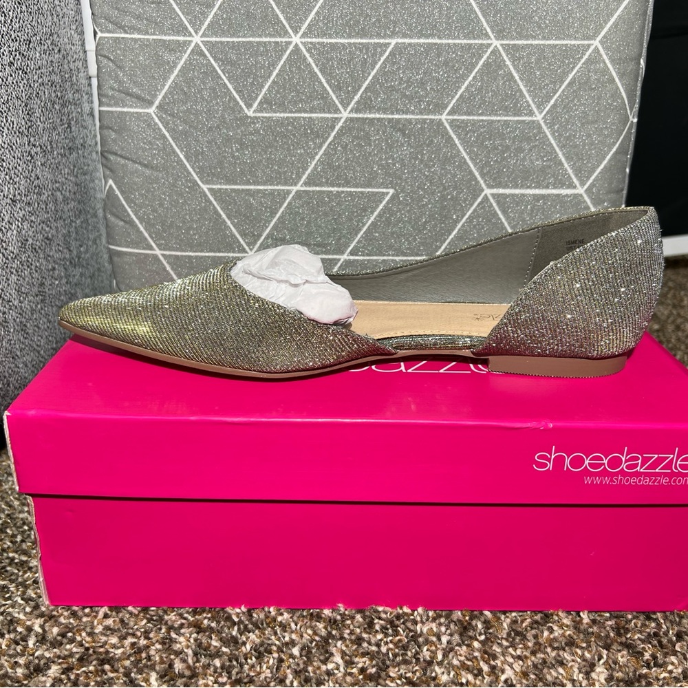 Gold flats